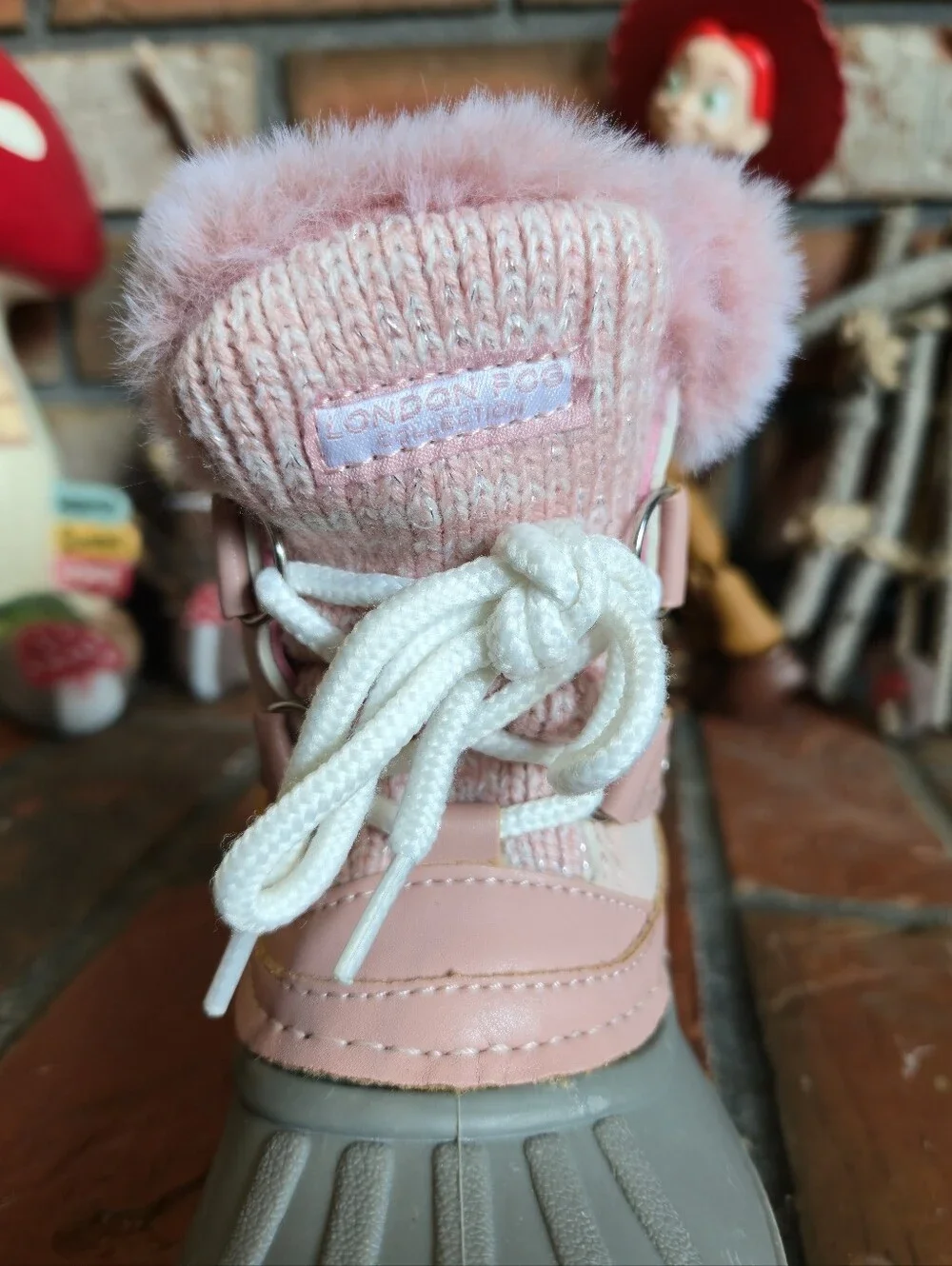 London Fog Icelyn Snow Boots
